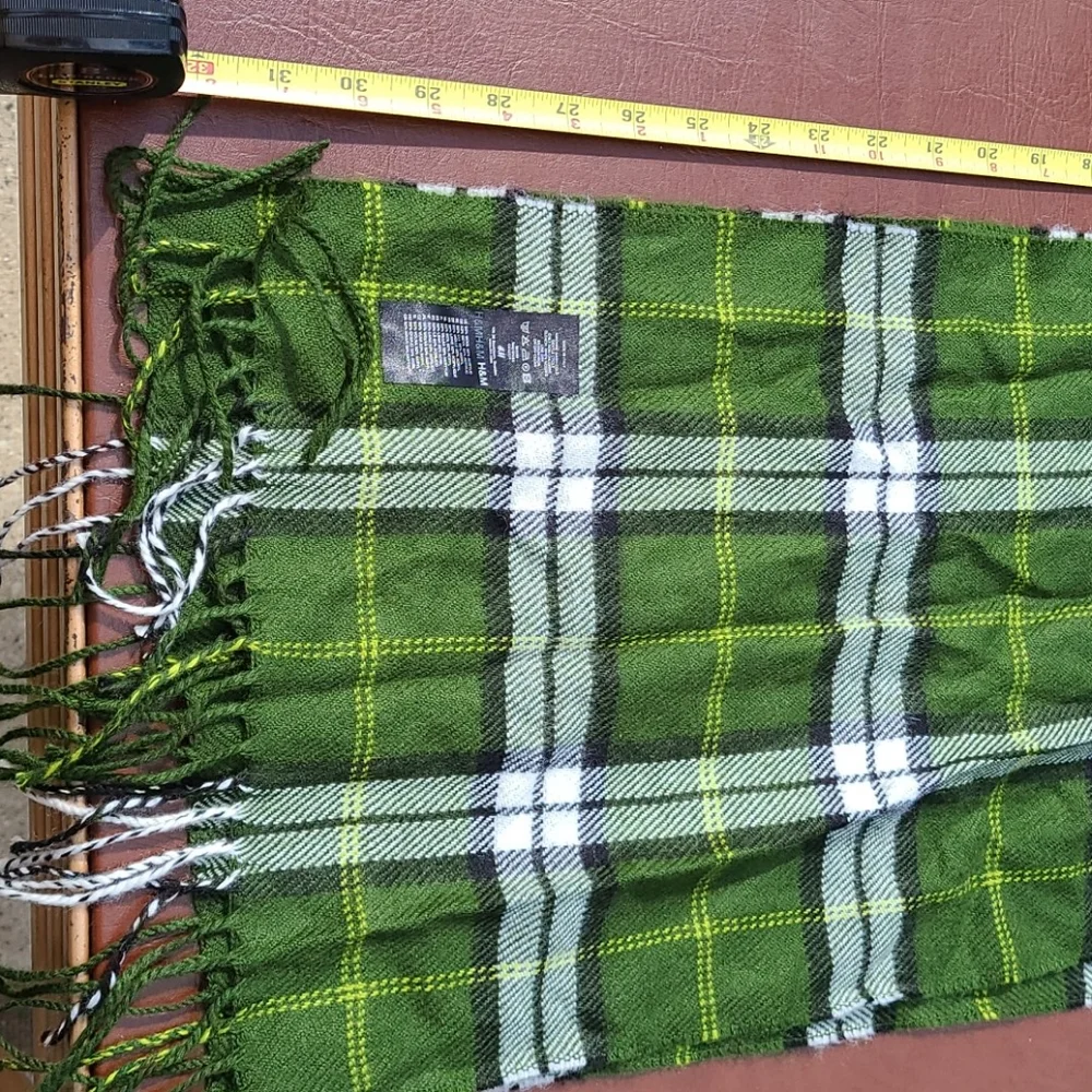 H & M scarf
